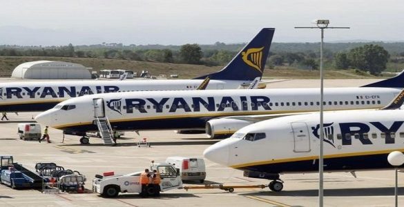 Самолет Ryanair